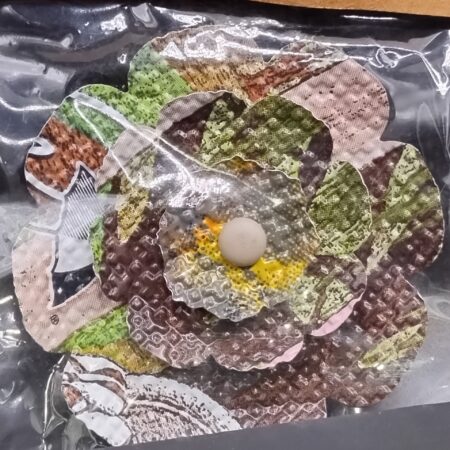 Small Flower Magnet (Recycled drink cans) - 1