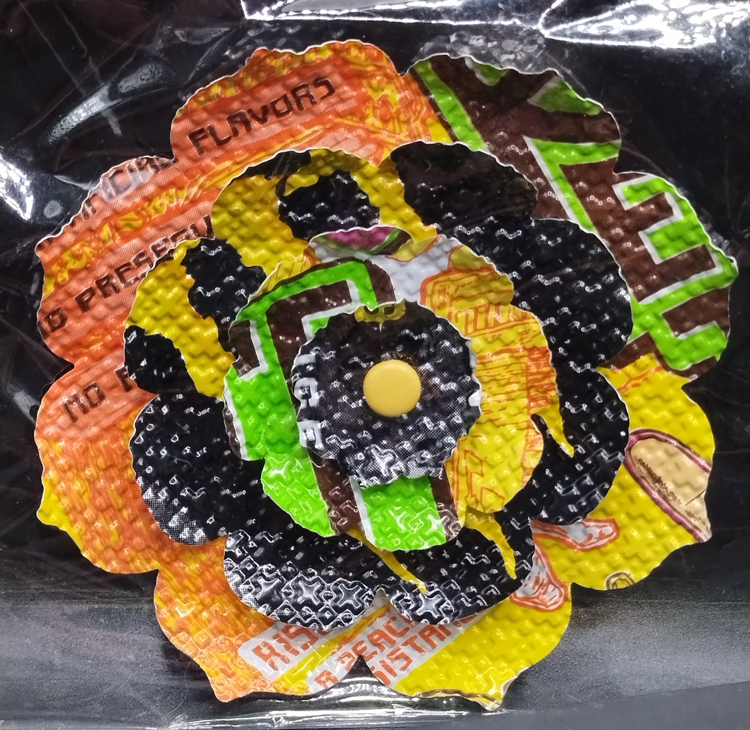 Large Flower Magnet (Recycled drink cans) - 6