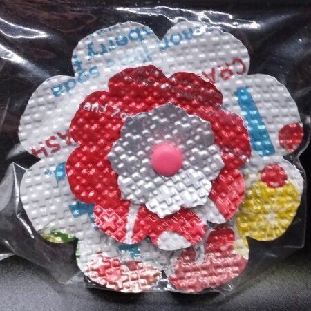 Small Flower Magnet (Recycled drink cans) - 6