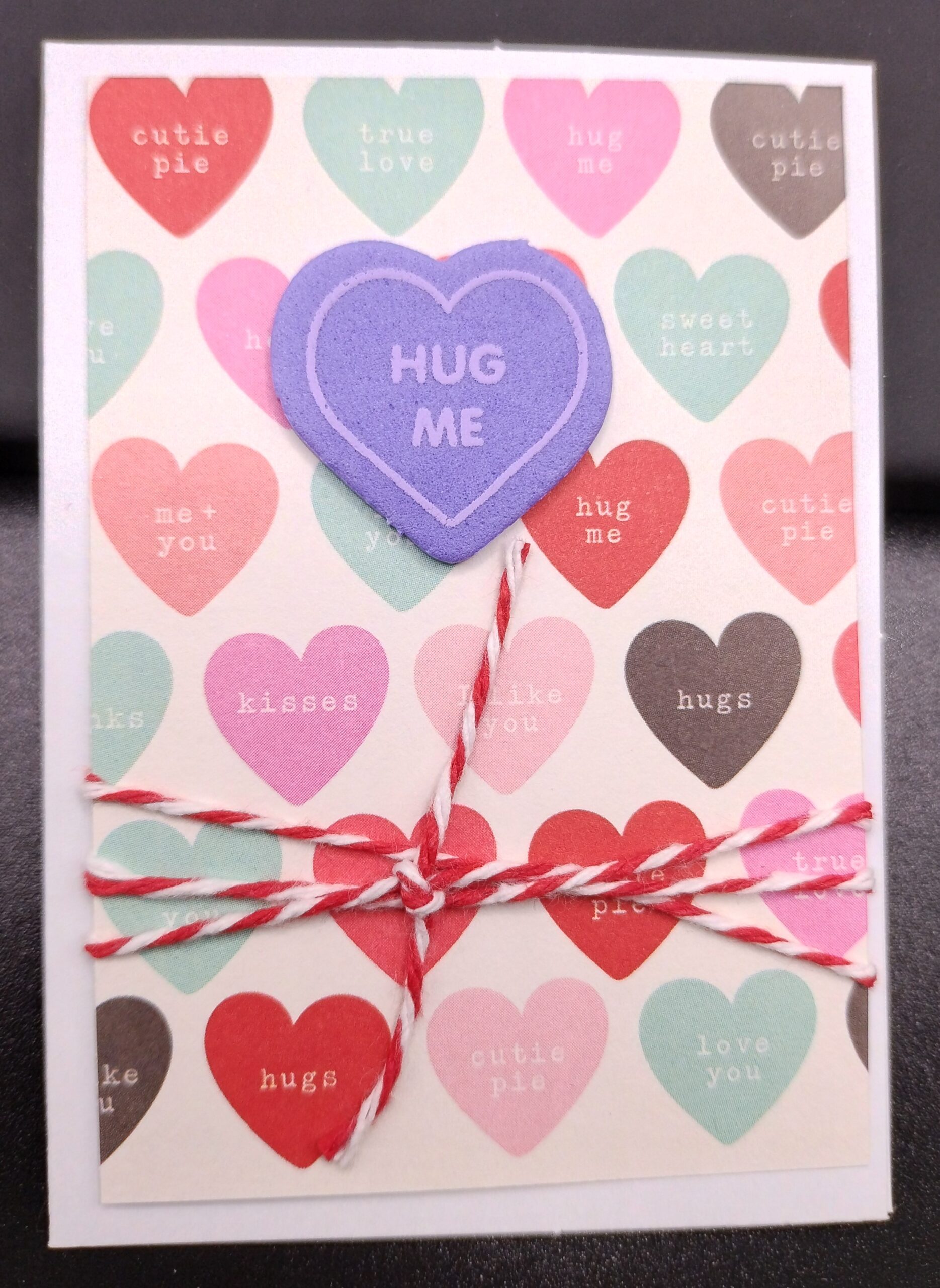 Conversation Heart Hug Me - gift size 2