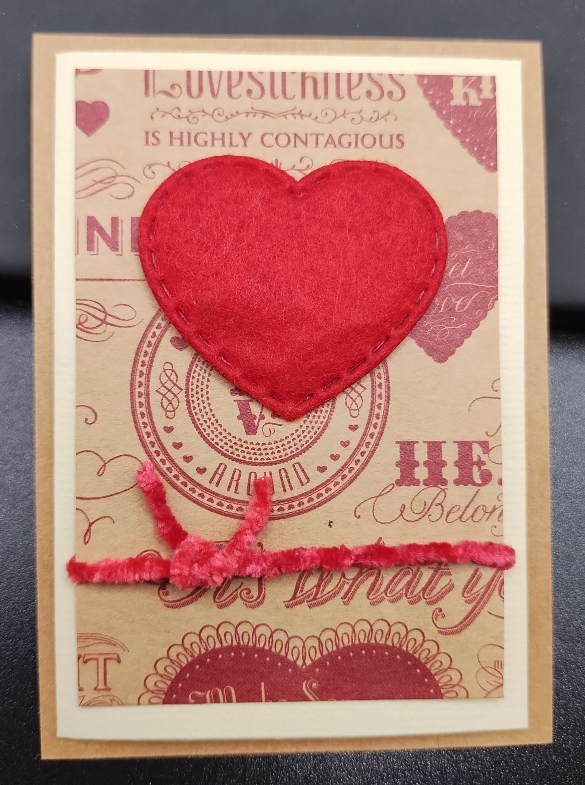 Red Puffy Heart - kraft gift size